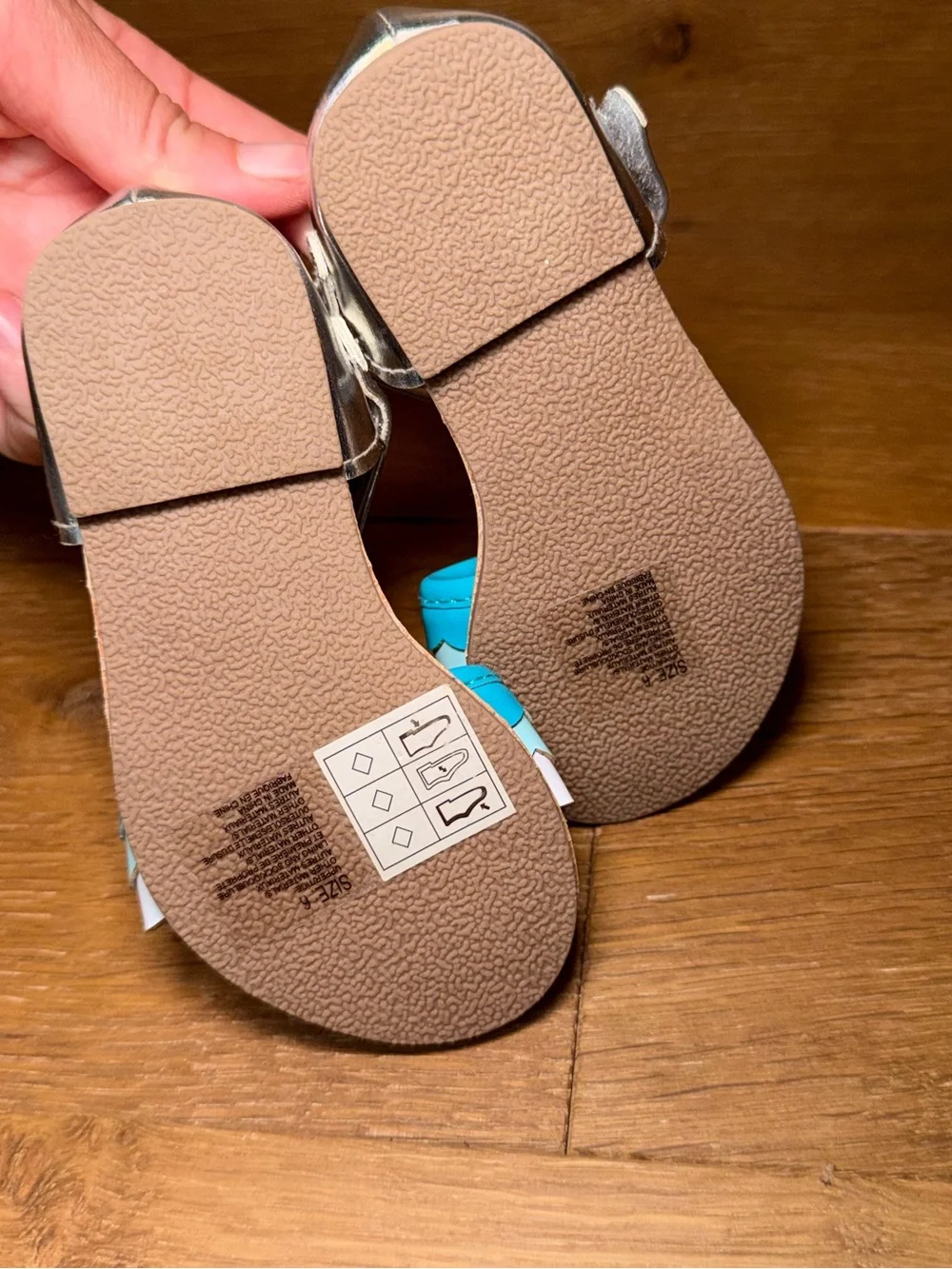 Gymboree Turquoise & Silver Scallop Strap Sandals